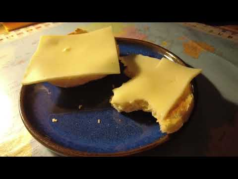 MongoTV_9032 - Min Natmad - Ristet BOLLE Med OST og SNACK TOMATER