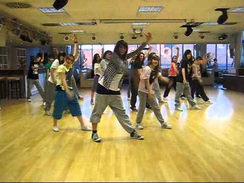 Streetdance Academy Nürnberg: Hip Hop Class U17 mit KAREN
