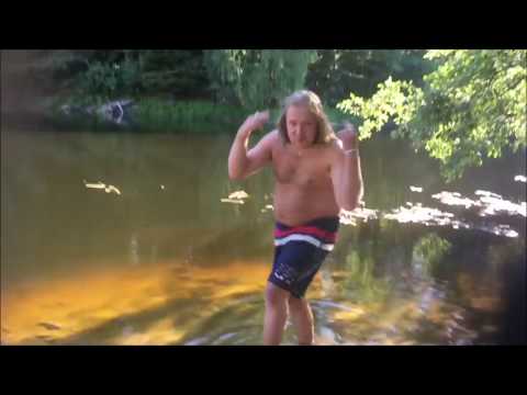 Aleksander Salamander - Gangsta Chick