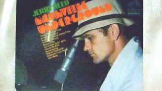 Jerry Reed - Nashville Underground - &quot;Tupelo Mississippi Flash&quot; (Track 8 of 11)