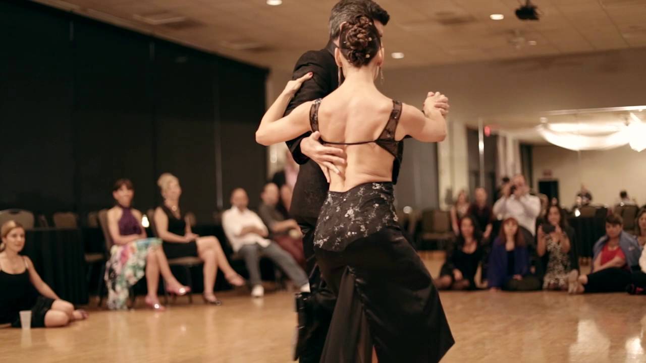Video thumbnail for Adrian Veredice and Alejandra Hobert, Bailemos, Piazzolla/Pugliese