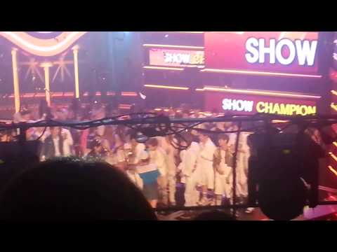 MBC Show Champion 130619 - EXO win fancam