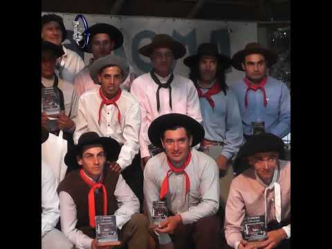 FOTO GRUPAL con los campeones en la Final de Cayastá Santa Fe