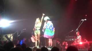 Jennifer Rostock - Du nimmst mir die Angst @ Tollwood, München (4.7.2015)