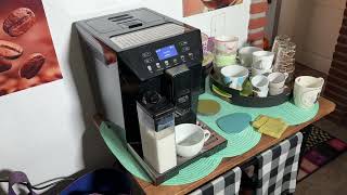Delonghi Kaffeevollautomat: Milchgetränke zubereiten De'Longhi Eletta Evo ECAM 46.860 Anleitung