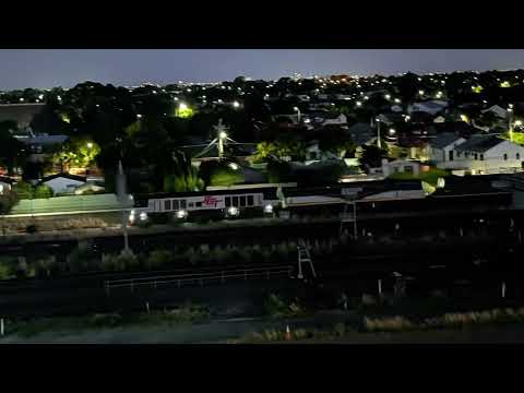 SCT 3MB9 train Sunshine