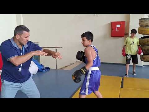 Hövsan boks.məşqçi Vüqar Hüseynov.(2)