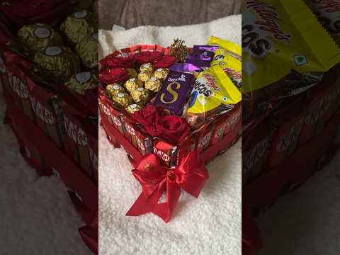 Chocolate Hamper for the gift❤️ #viralvideo #caketime #hampers #chocolatehamper #shortsviral #viral