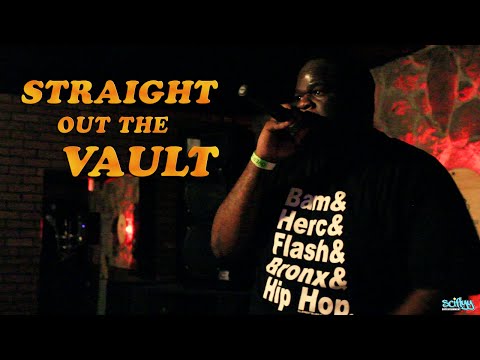 Straight Out The Vault | Mallz (Live Performance)