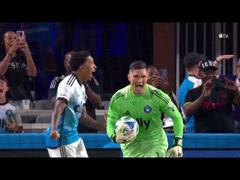 Kristijan Kahlina STUNS MESSI with PENALTY Save!