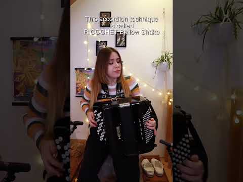 Rush E on the accordion in maximum speed and with ricochet bellow shake technique | Yvonne Grünwald