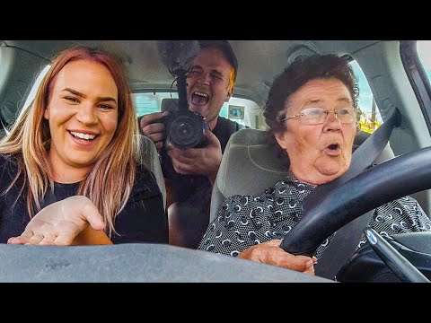 BABA PRVI PUT VOZI AUTO U ŽIVOTU *75 Godina*