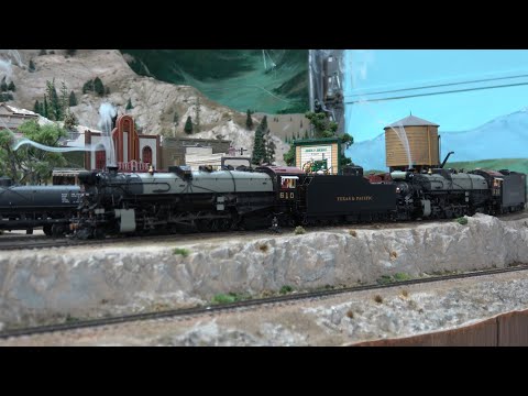 610 Double Heading on the Texas & Pacific RR  in 4K
