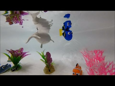 Finding Dory Bath Toys Robo Fish Series 2 Finding Dory Blind Bags Underwater GoPro Kids Fun Video