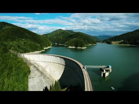 Barajul si lacul de acumulare Paltinu