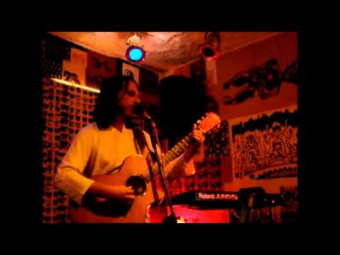 Marcos Assumpção-O Fado(IIISarauDaTerça-ColetivoGaleria21/05/2013)