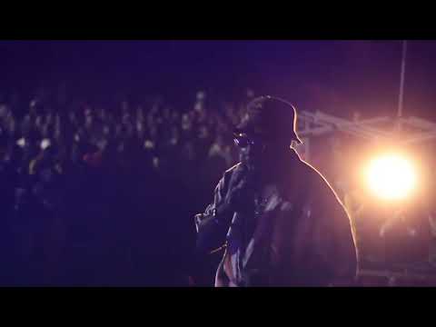 performance de King Nevez-B no show do dia da independência em Nicoadala