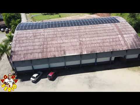 FAVELACOP SOBREVOANDO PLACA SOLAR DO BARRACÃO DE ZINCO DE JUQUITIBA