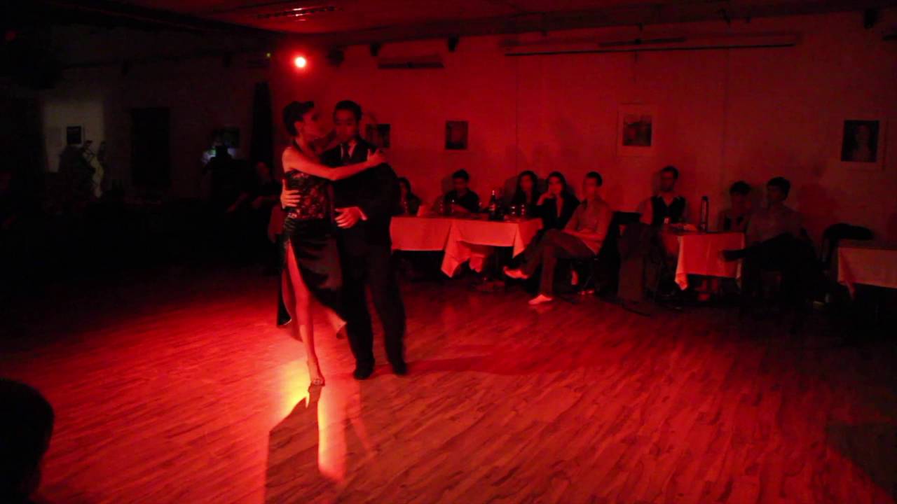 Dos Orillas Práctica de Tango, bailan Ayelen Alvarez Miño & Ivan Romero(3/3)