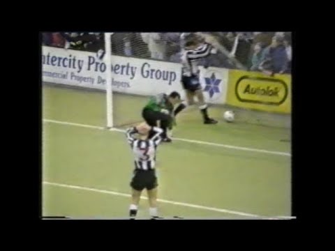 Oldham v Newcastle  1990/91 - D2 -  01/01 (1-1)