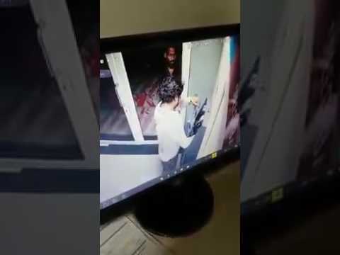 HOW Smart Engineer withdraw Cash from ATM (N24India)