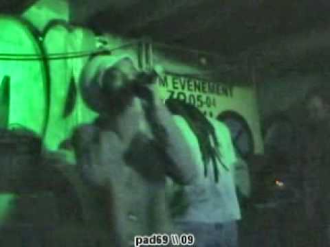 SLIMMAH SOUND ft jah melodie ls jah rootz & zed i - dubwise ina combination pt3 @ R-dam 04-04-2009