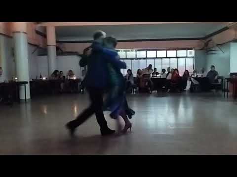 Aurora Lubiz y Claudio González bailan Ficha de Oro