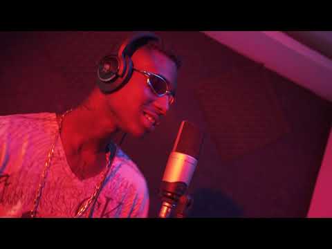 Mc Nego Chave - Tava de Jet [Prod. DJ Rhuivo.].