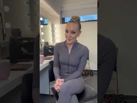 Amy Dowden's favourite Whitney Houston song 💓 | Race for Life #PlaysForLife #Inspiring #Music