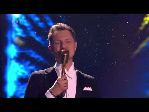 Ondřej Ruml - Hádej (velké taneční finále se sborem Coro Piccolo)