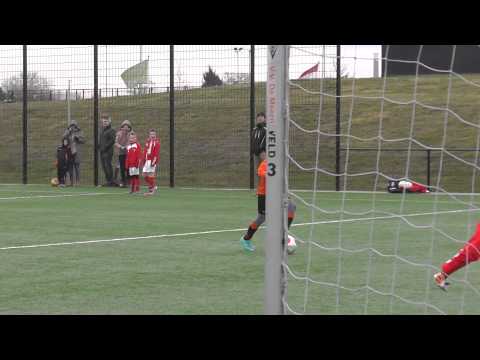 16 maart 2013 VV De Meern E5 - UVV E4 com 5-7 Doelpunt Sem, assist Daan