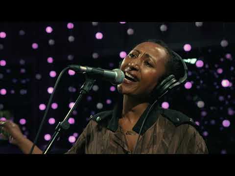 Alsarah & The Nubatones - Men Ana (Live on KEXP)