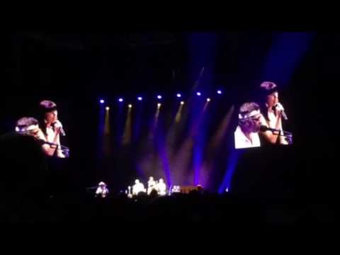 Flight of the Conchords w/Kimbra - Carol Brown