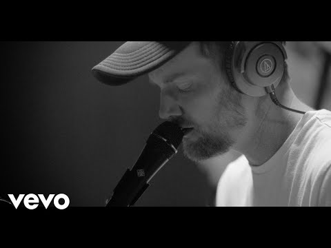 Thunder In The Desert - Chris Davenport