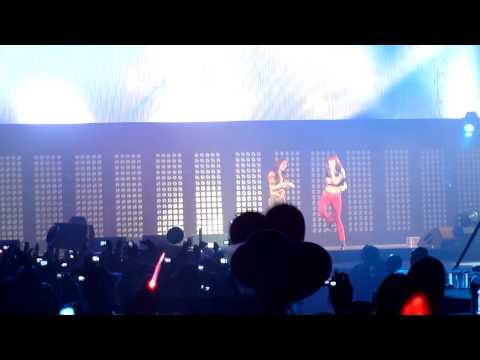 110611 SMTWON Paris Krystal & Jessica Tik Tok