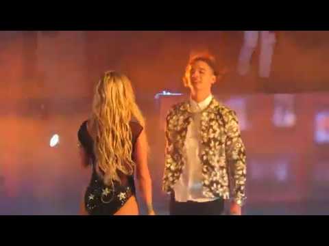 Leslie Shaw Ft Legarda "Volverte A Ver" - Premios La Zona - Perú 2017