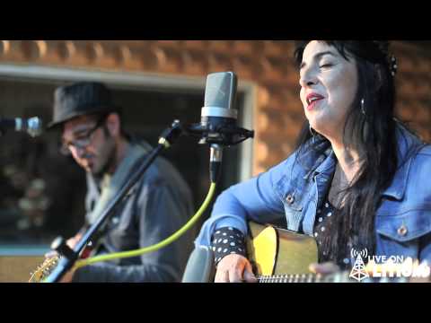 Live On Litium - AMPARO SÁNCHEZ - Vieja pasión