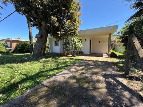 Video de YouTube - VENTA Casa 3 Dormitorios Playa Mansa Parada 20  Punta del Este