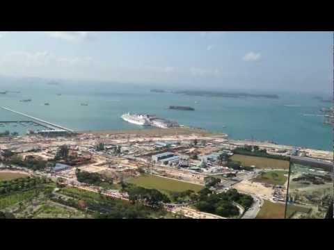 Вид на порт Сингапура с 57 этажа
