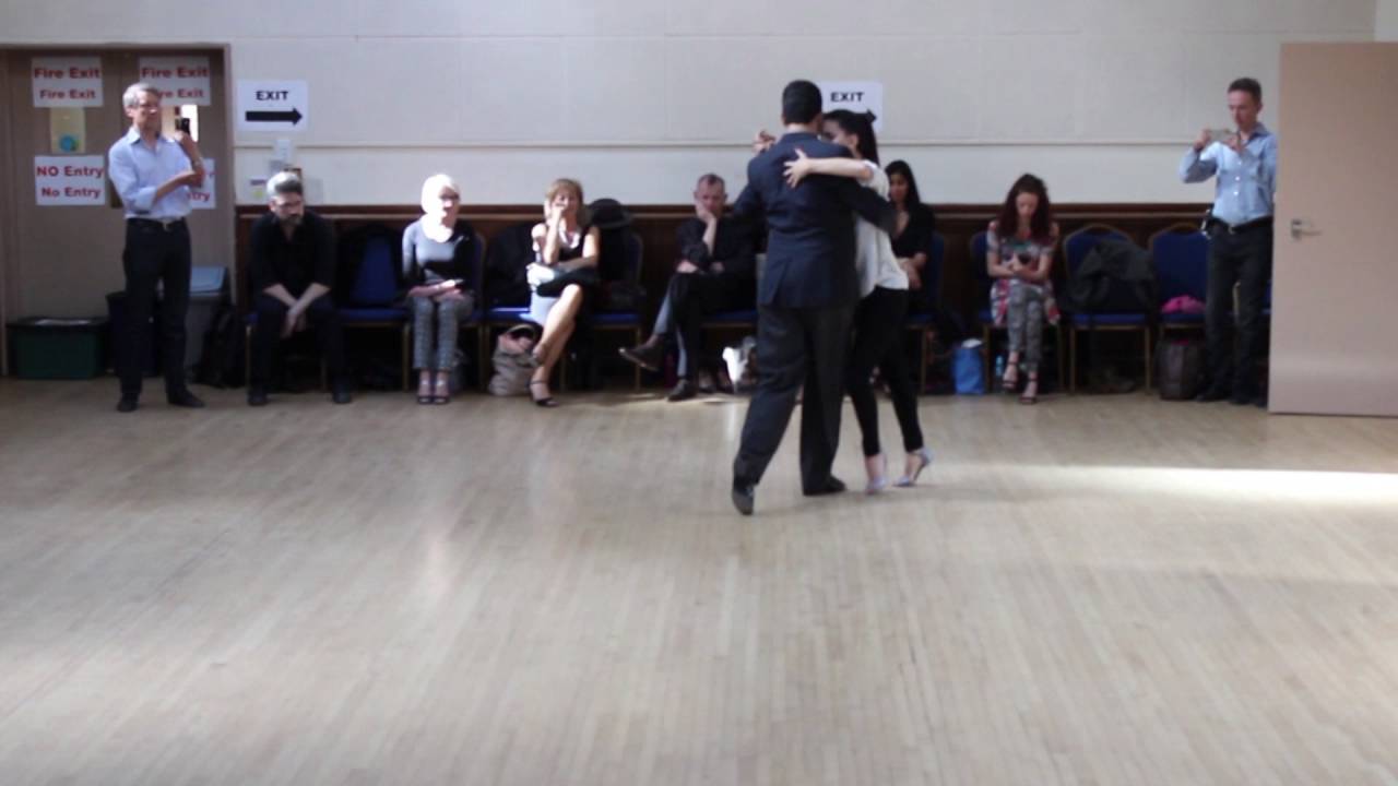 Magdalena Valdez & Roberto Zuccarino - Linear vs circular moves - UNI13