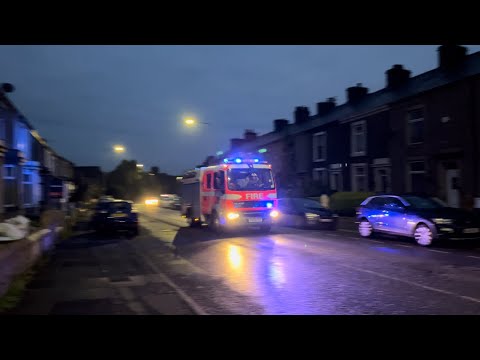 *RESERVE* - Lancashire Fire & Rescue Service - Blackburns First Pump Responding