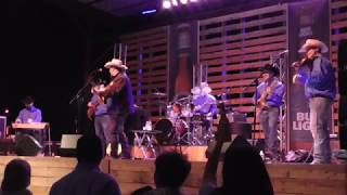 [HD] DARYLE SINGLETARY &quot;Hitsong Medley&quot;