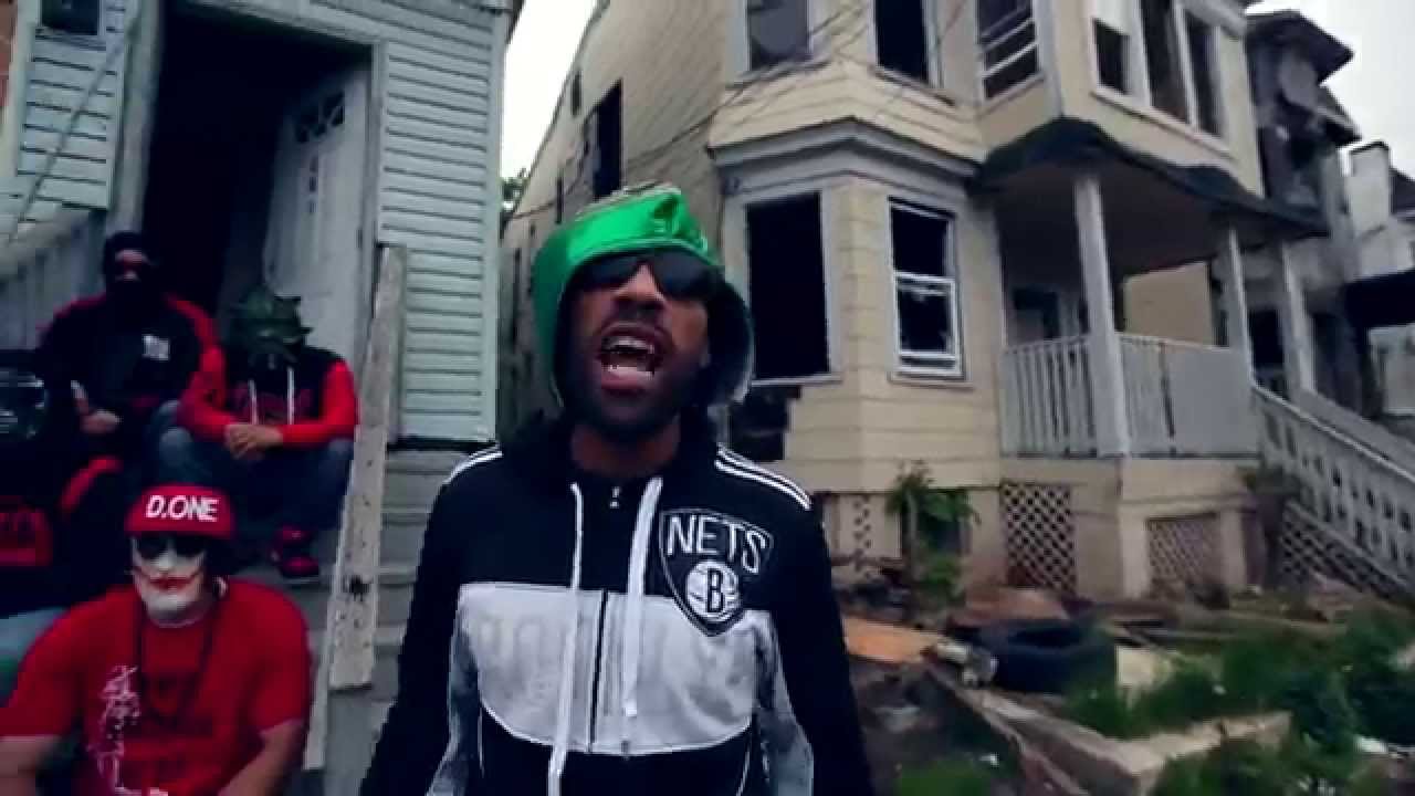 Redman ft Mr. Yellow – “Somebody Got Robbd”