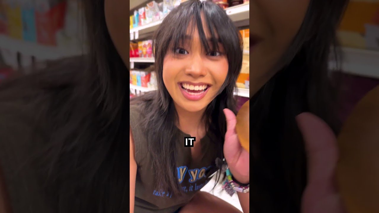 Dressing Up My ADORABLE Cat for Halloween?! 🎃🐱