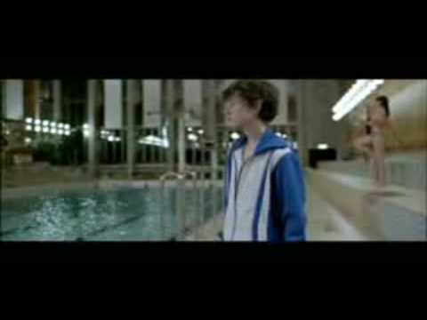 let the right one in - pool scene