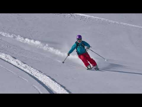 Powder skiing in Mayrhofen, Zillertal, Tirol, Austria