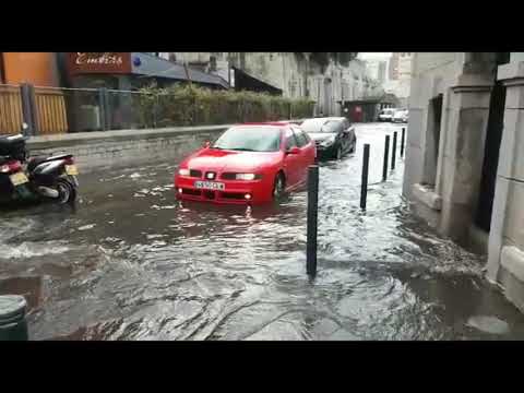 Flash storm floods Gibraltar's streets