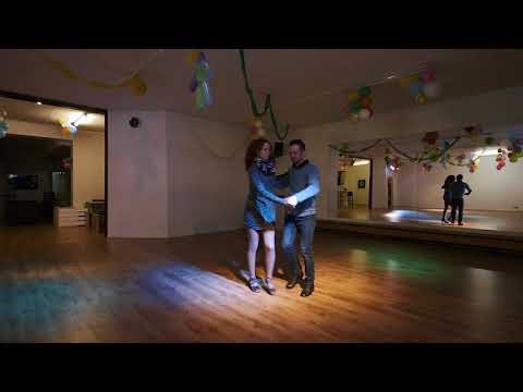 Salsa Grundkurse in Moormerland | Tanz- und Fitnesstudio NeuTanz