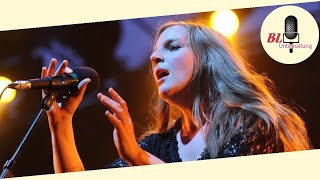 „Sing meinen Song“: Wie sich Judith Holofernes durch die Sendung krächzt