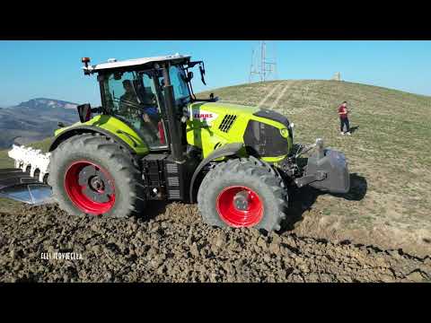 Ermo/ Claas Axion 850 dell'azienda agr.Iervicella (DJI mini 3 pro)